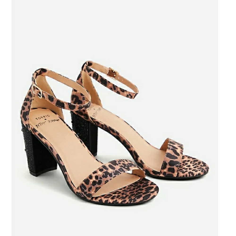 Torrid x Betsey Johnson leopard heels 9.5